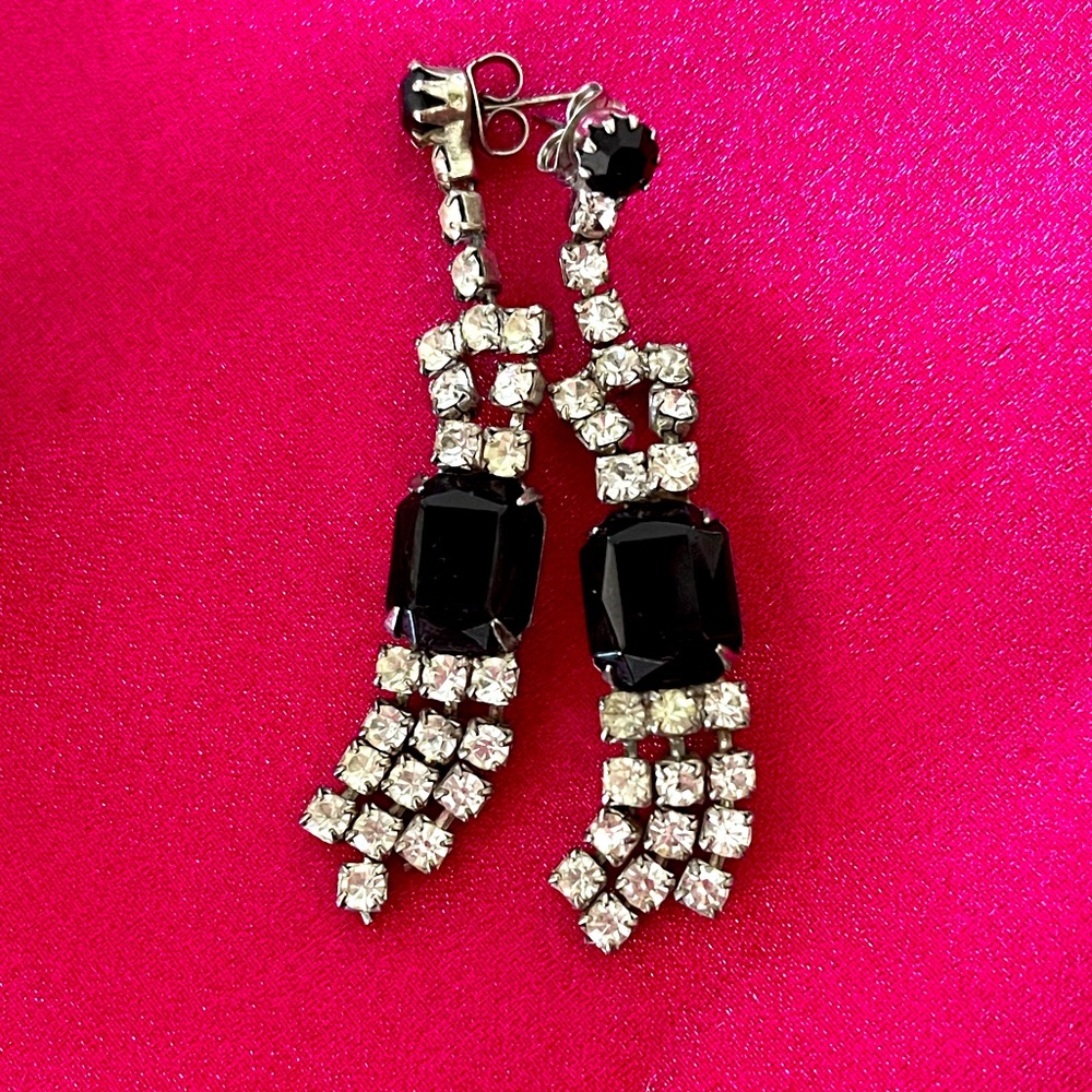 ‼️Vintage 80s‼️ black stone & rhinestone post earrings